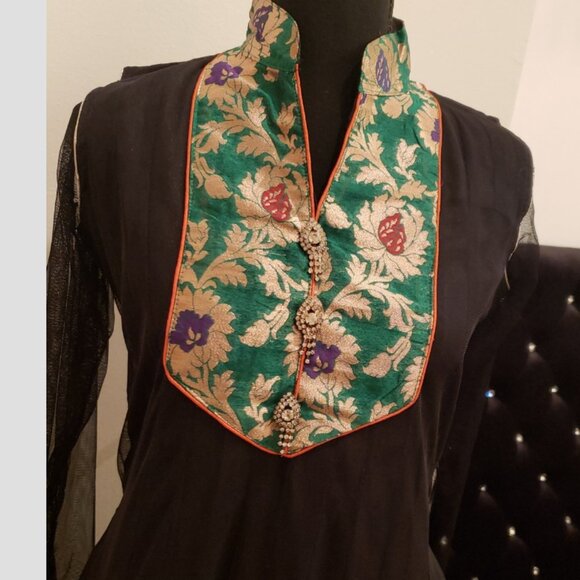 Gorgeous Black Anarkali With Net Long Sleeve - Picture 2 of 3